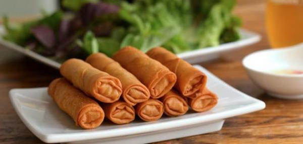 رول مع جبنة و لحمةمقلی