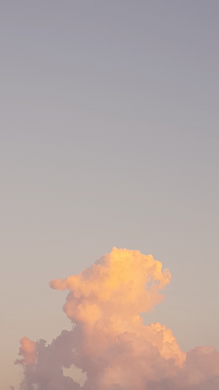 Cloudy face