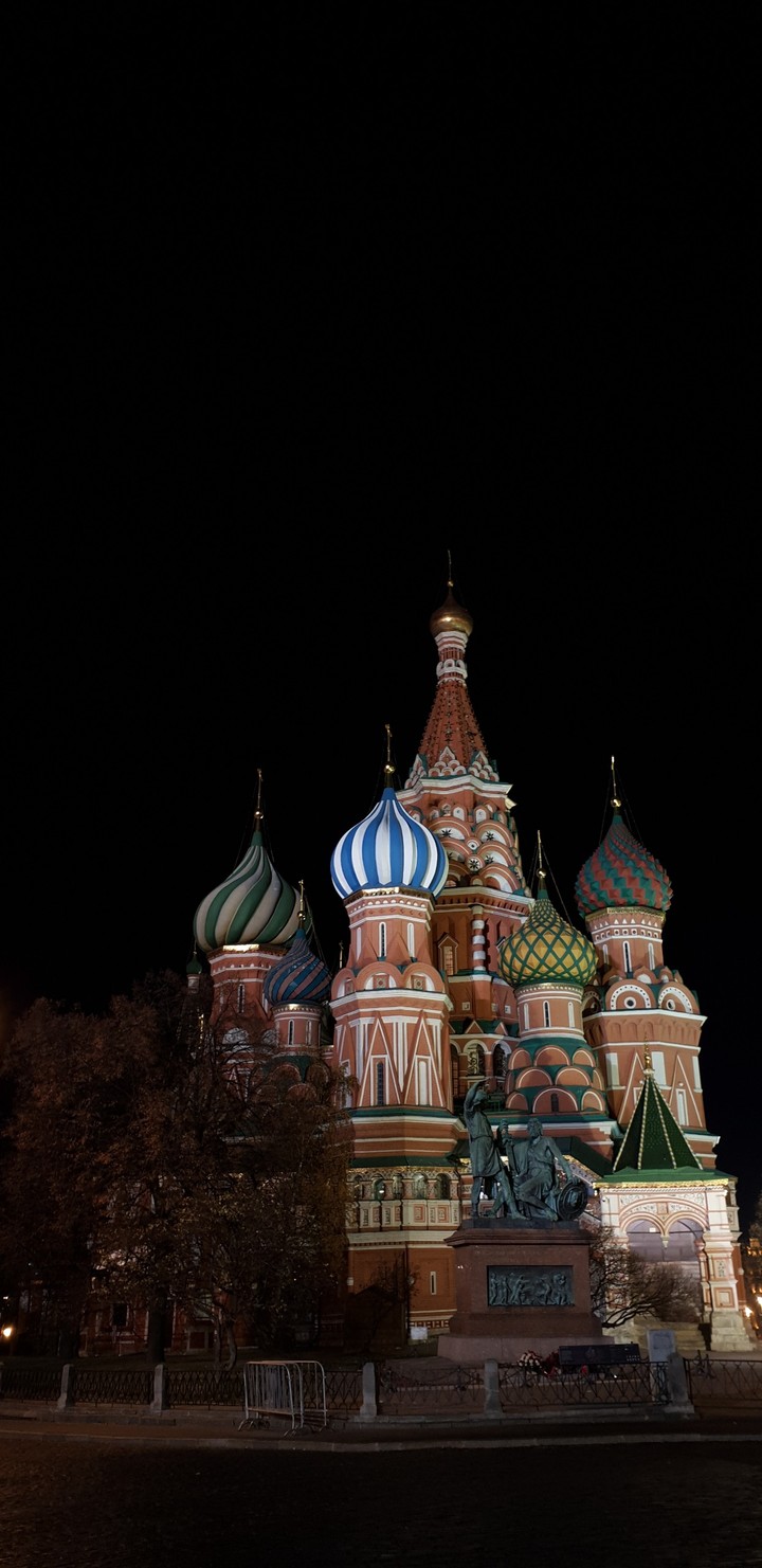 Moscow night