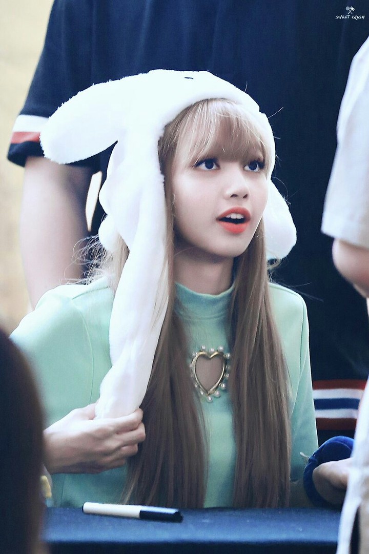blackpink -Lisa -2018