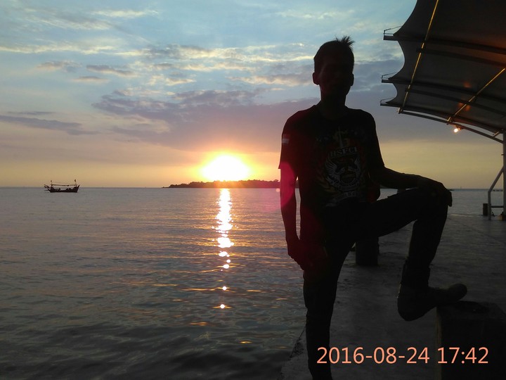 Pulau untung jawa
