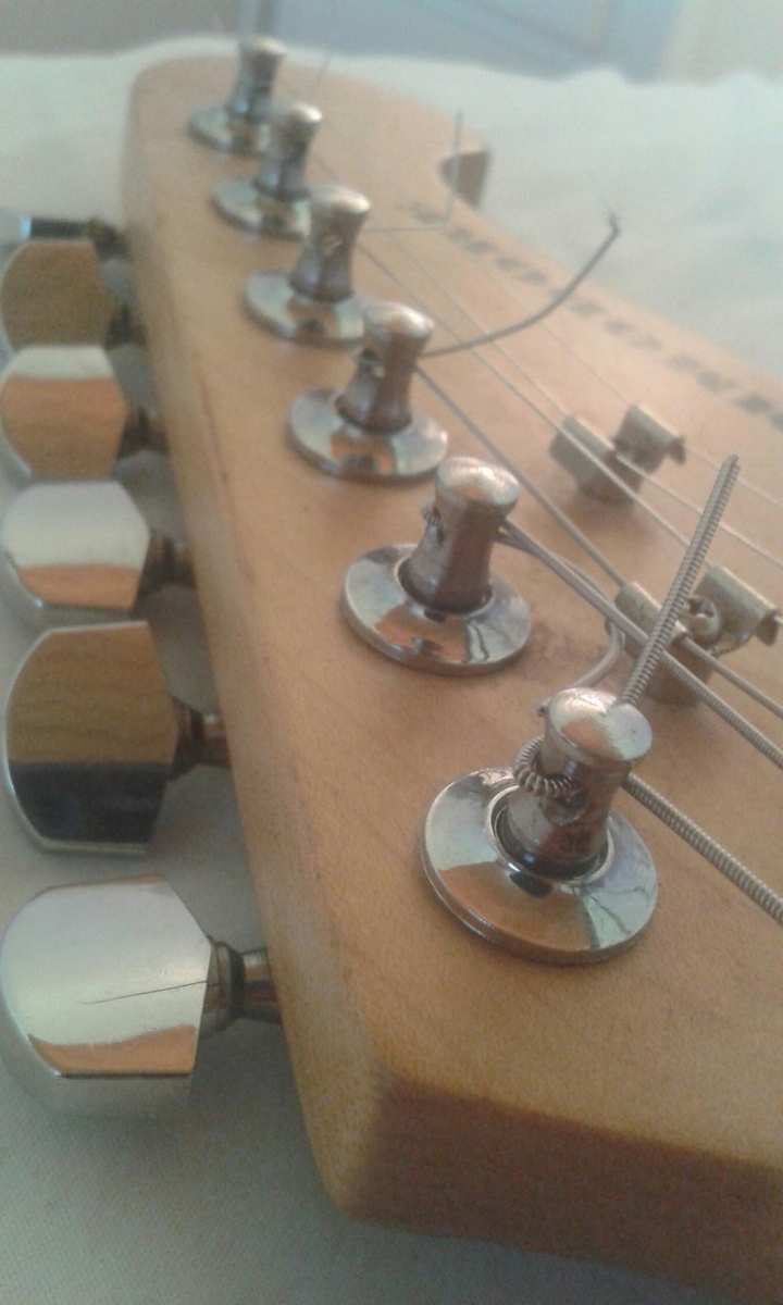 guitar head (not edited)