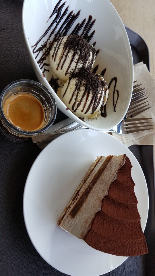 come to the cafe