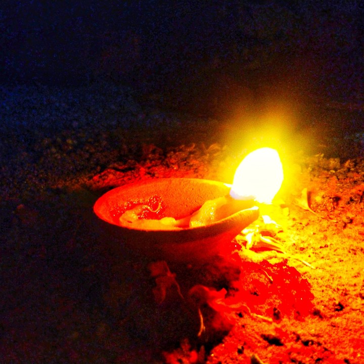 Oil lamp