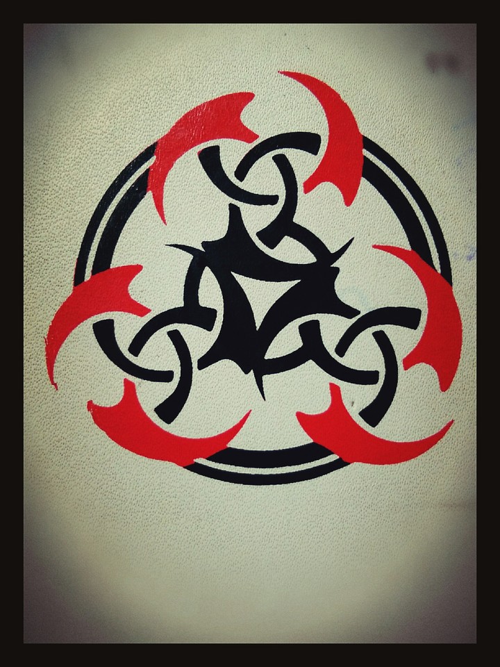 TATTOO ARTIST...