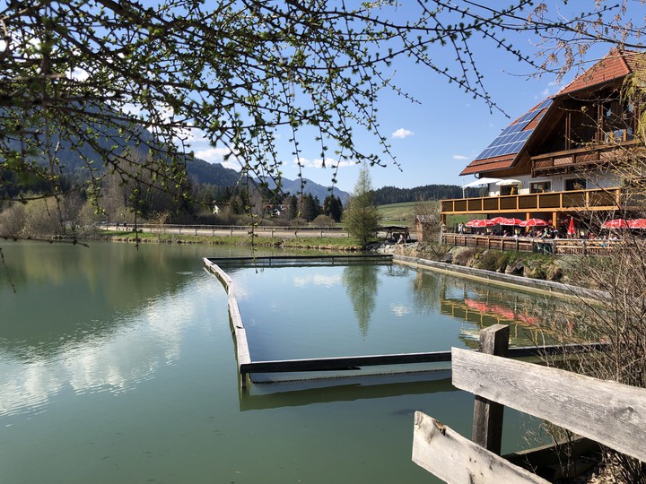 wunderschönes Restaurant am See