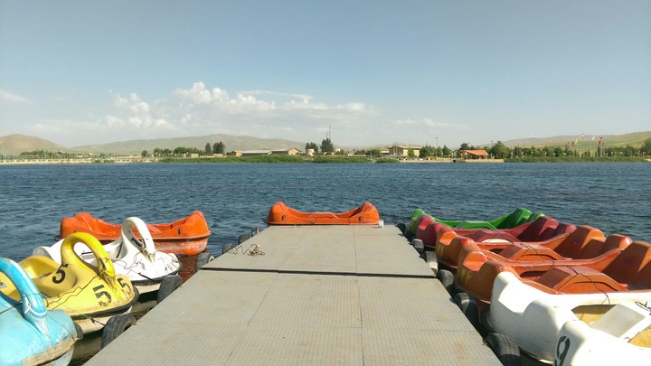 Boats ready to move in lake