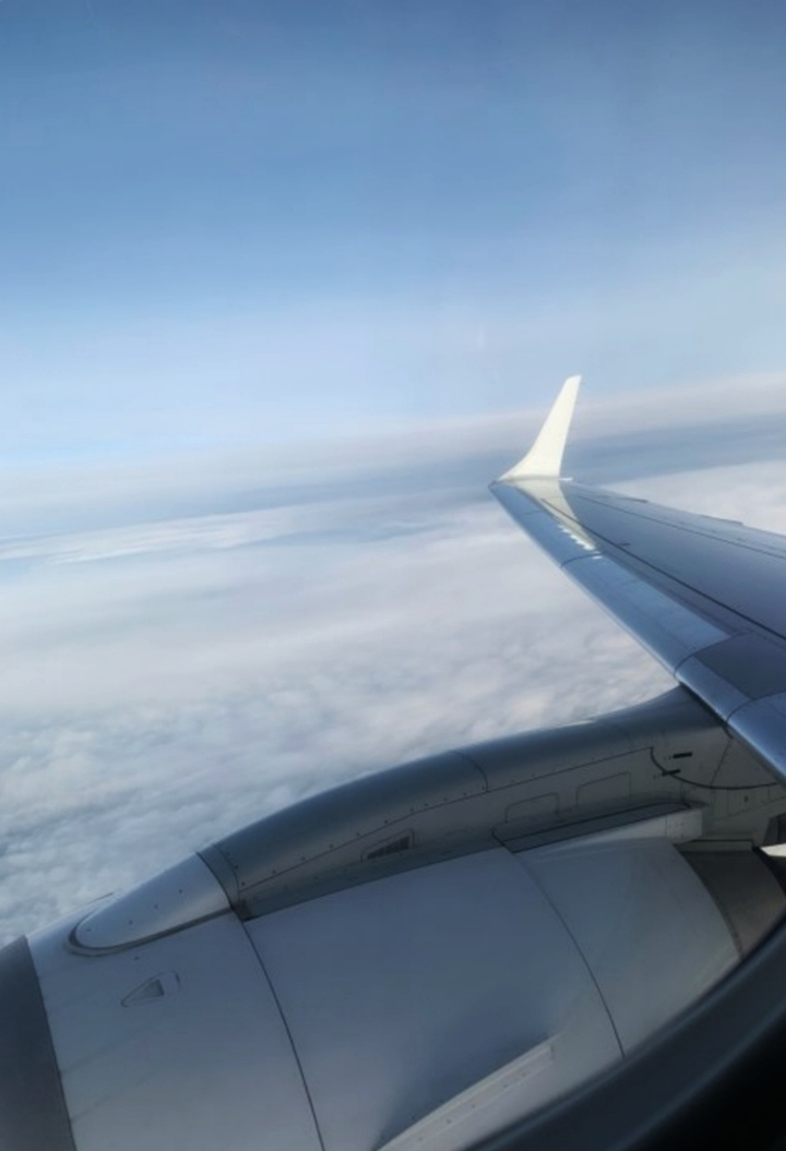 La tête dans les nuages