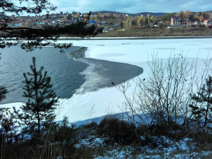 River and ice