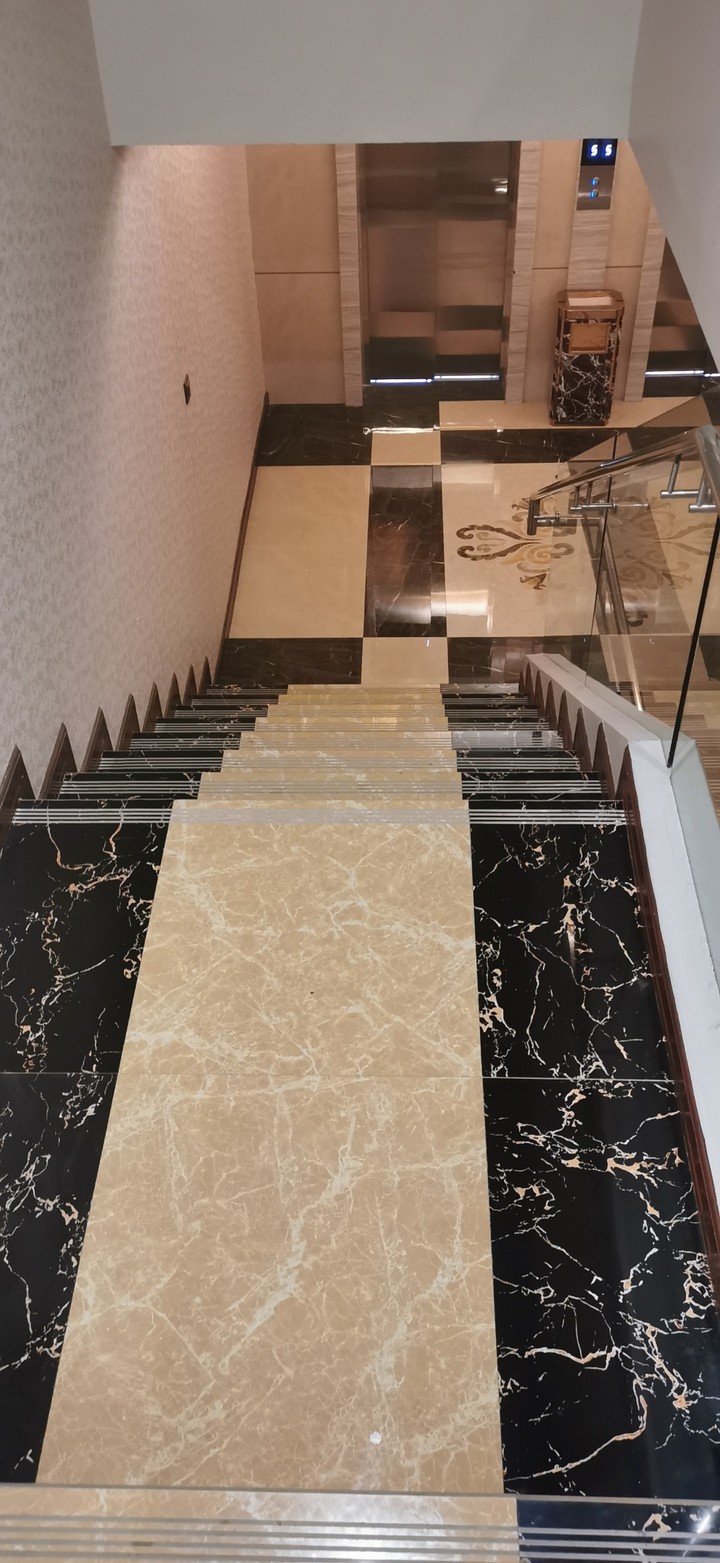 Stop and Stair
