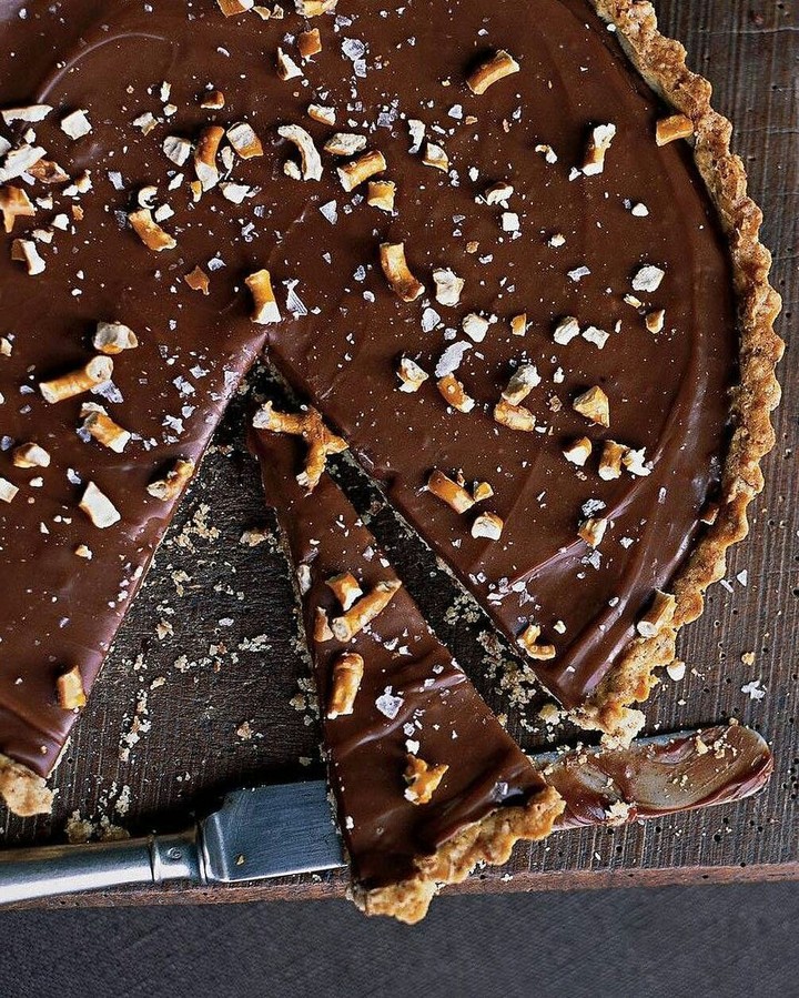 Pretzel and Chocolate tart