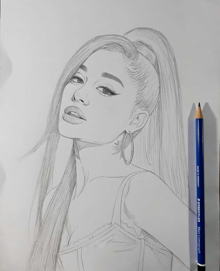 beautifull girl drawing
