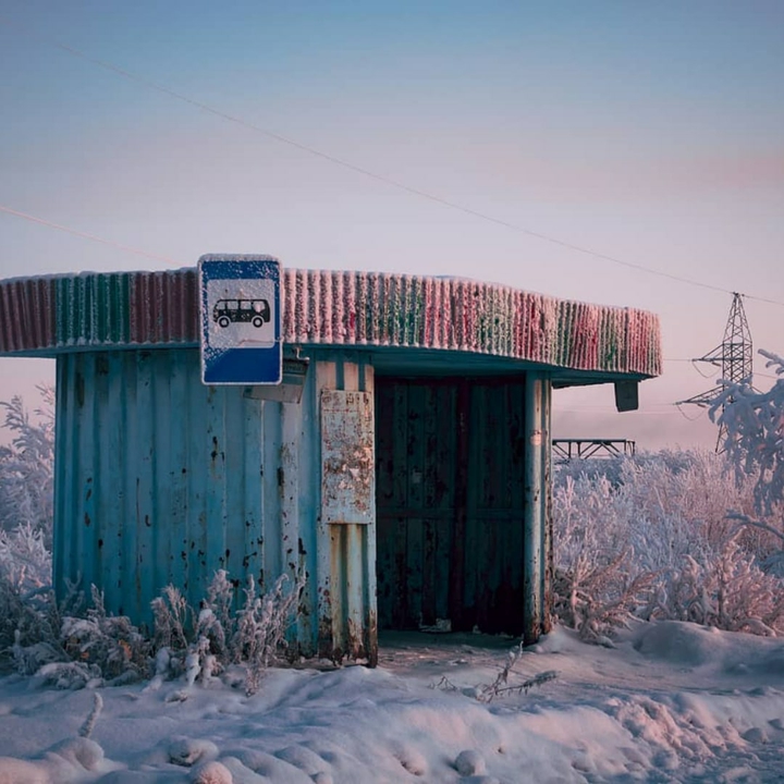 типичная остановка в ебенях