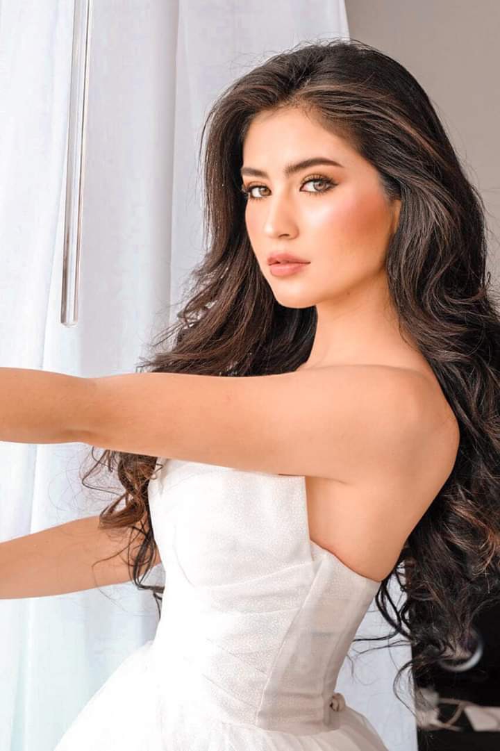 Beautiful in White❤️