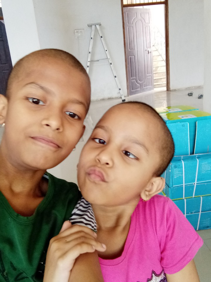 shreya and riya
