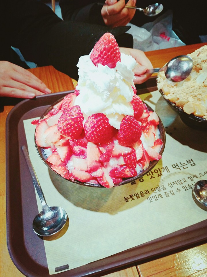설빙 딸기빙수