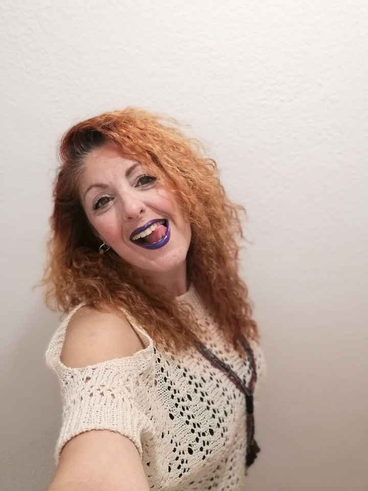 blue lipstick