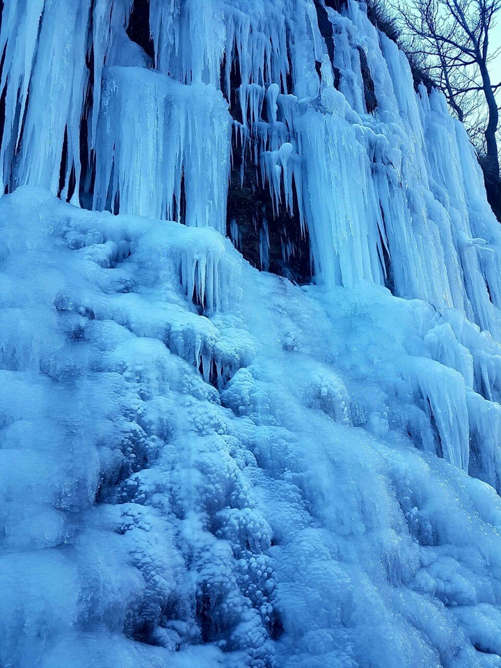 Frozen waterfall