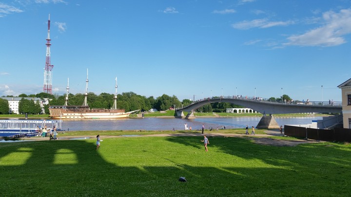 Пешеходный мост