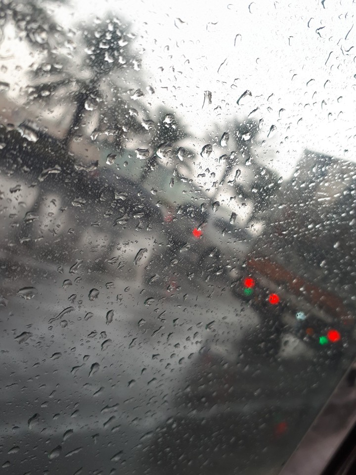 rainy day يوم ممطر