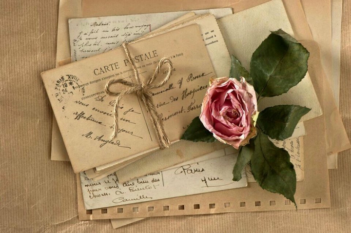 ⚘