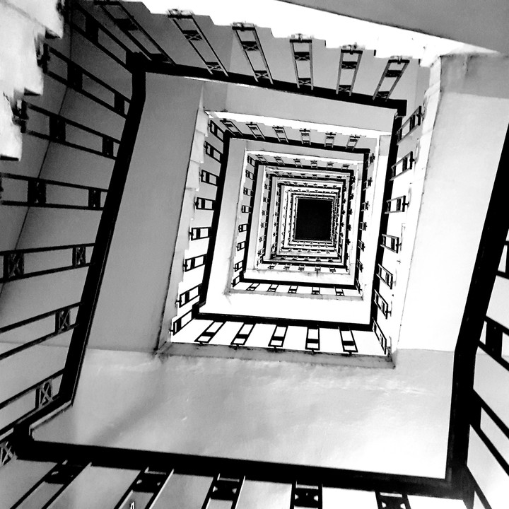 staircase maze