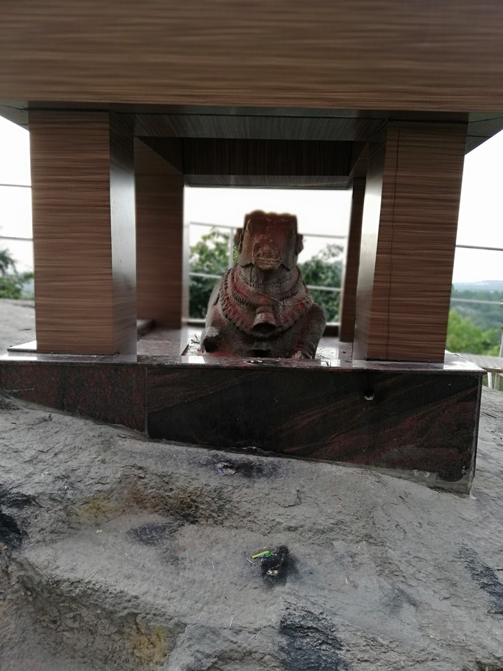 Nandi (Bull) statue