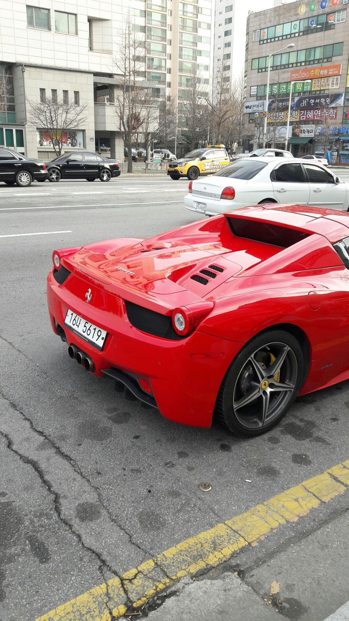 Ferrari spider