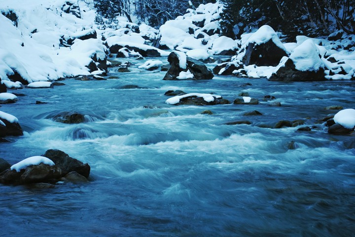 stream kashmir