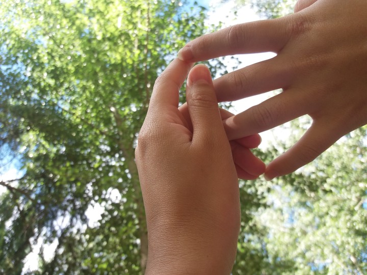 Hands