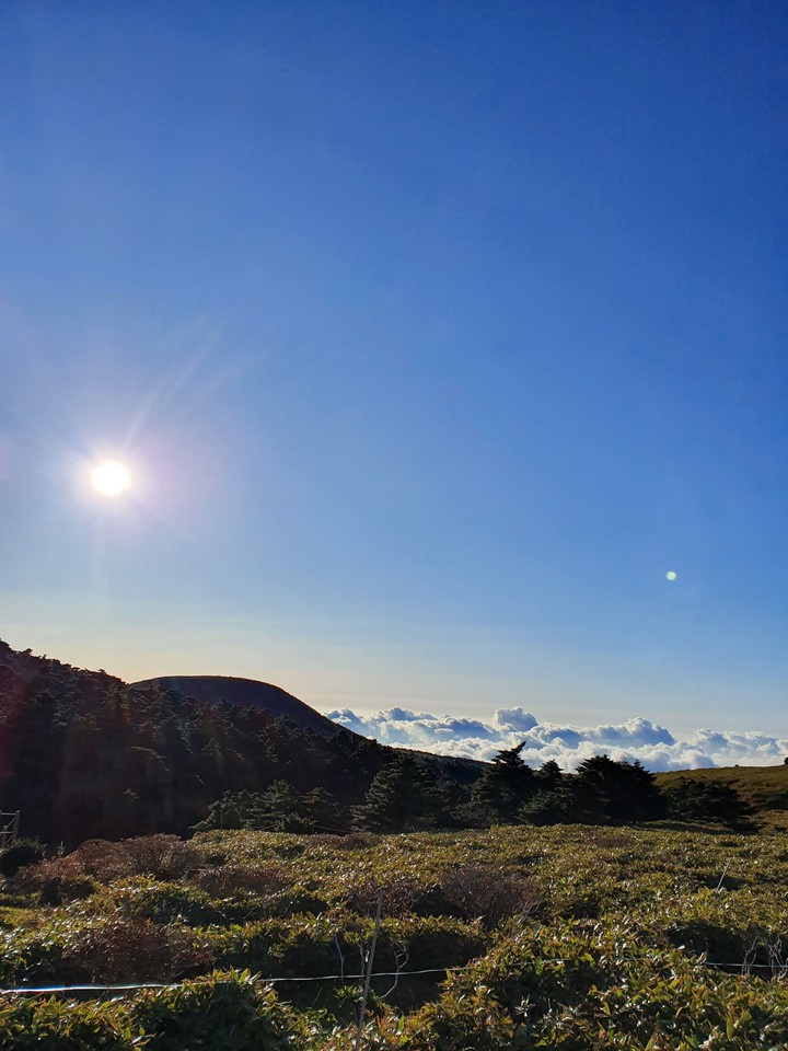 sky with mountain