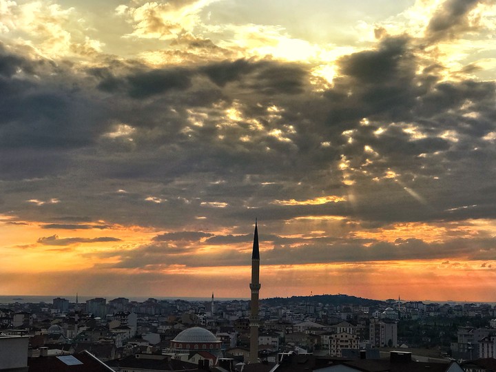 Salınarak kaybolan bir güneş!