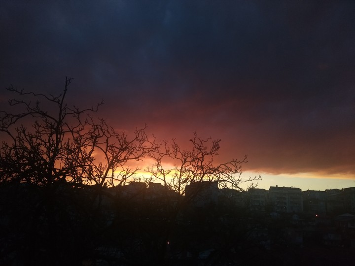 Night VS Sun