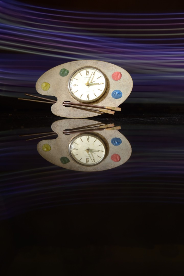 palette clock ⏰