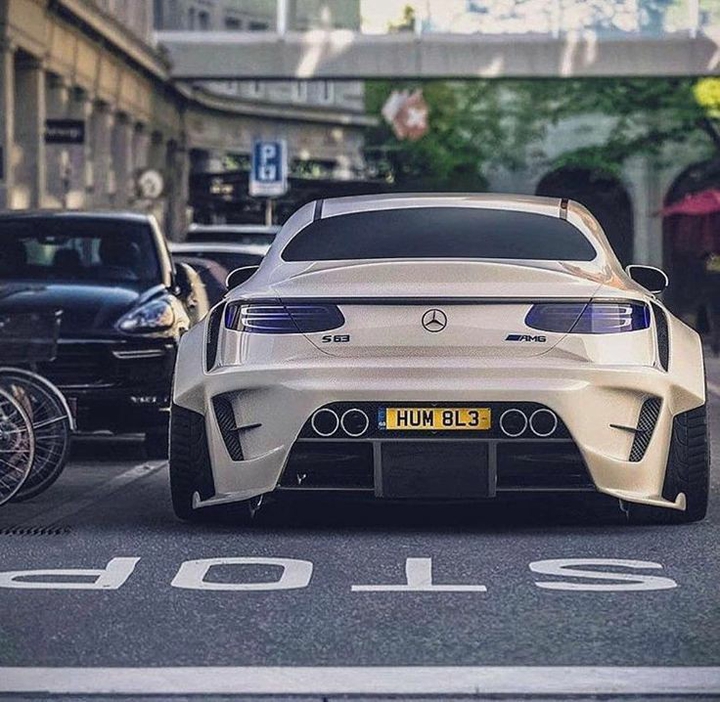 Mercedes S63 AMG