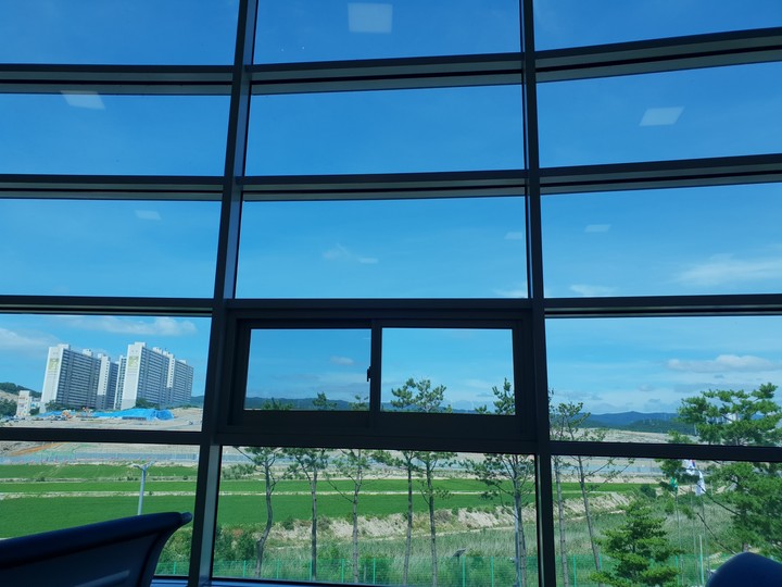 Korea train station