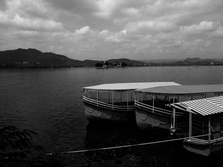 UDAIPUR PICHHOLA❤️