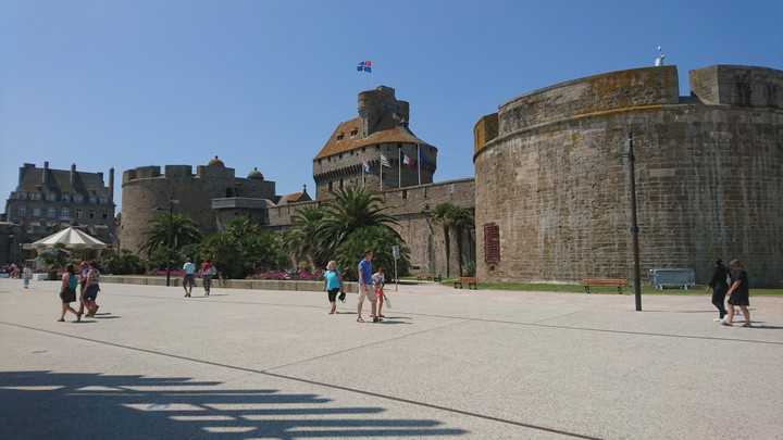 Saint-Malo Esplanade Saint-Vincent