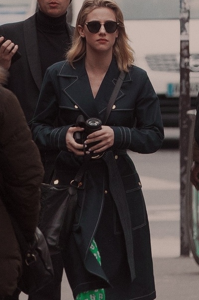 Lili Reinhart