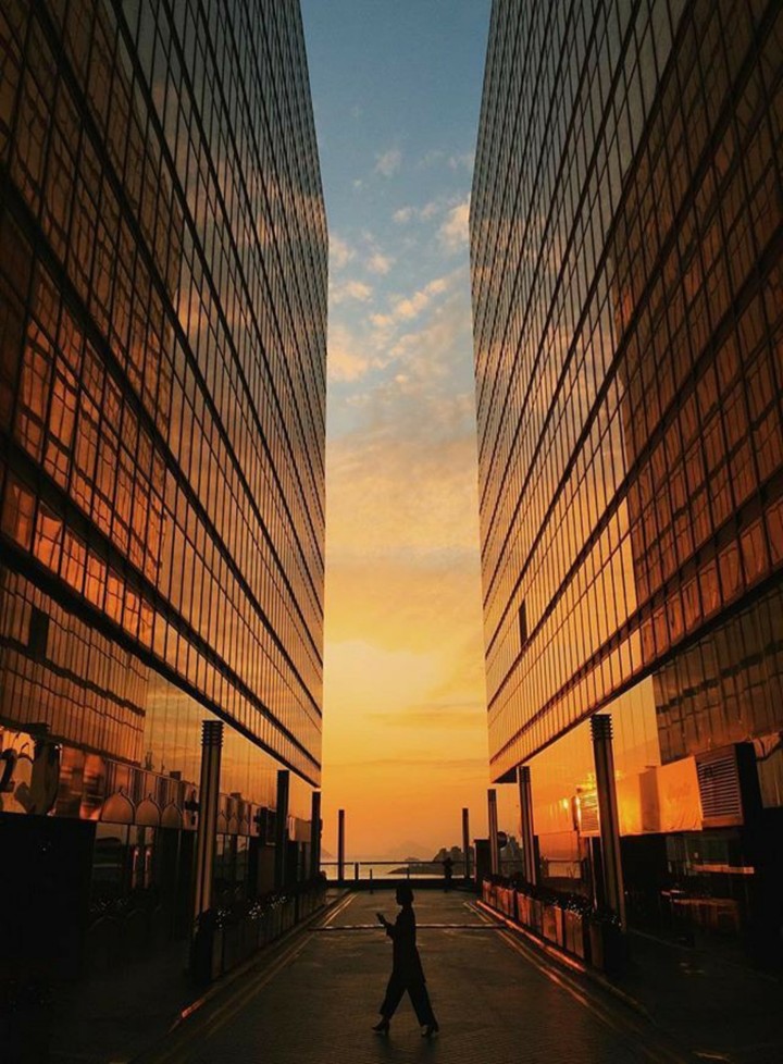 HK sunsat building street