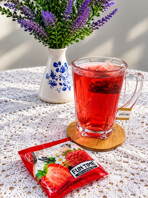 By me(Strawberry Herbal Tea )