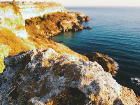 sea and mountains