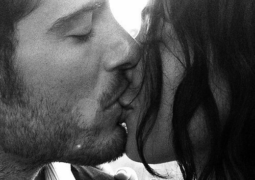 Kiss ? me