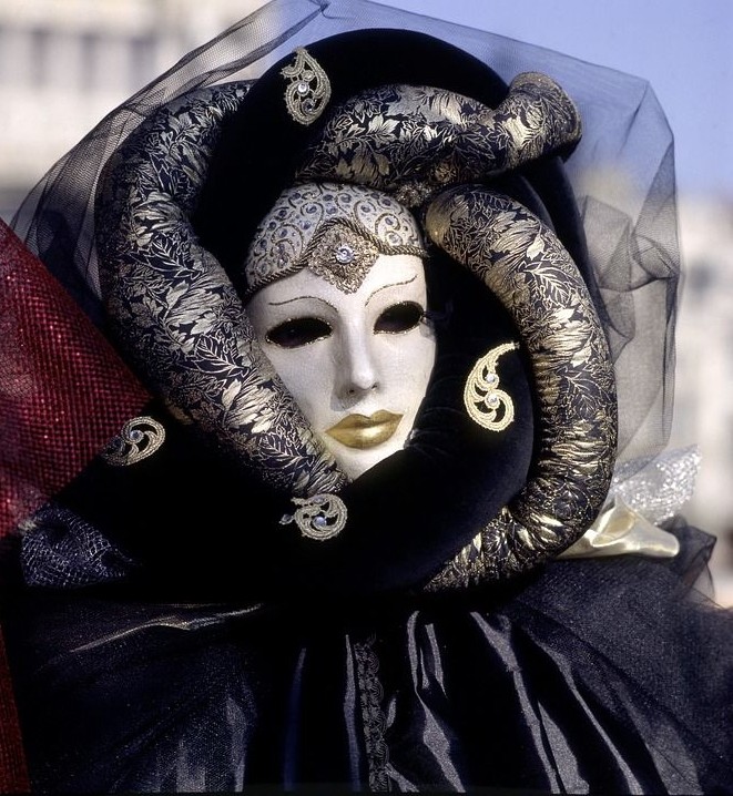 Venetian Style Mask: Elegant Beauty