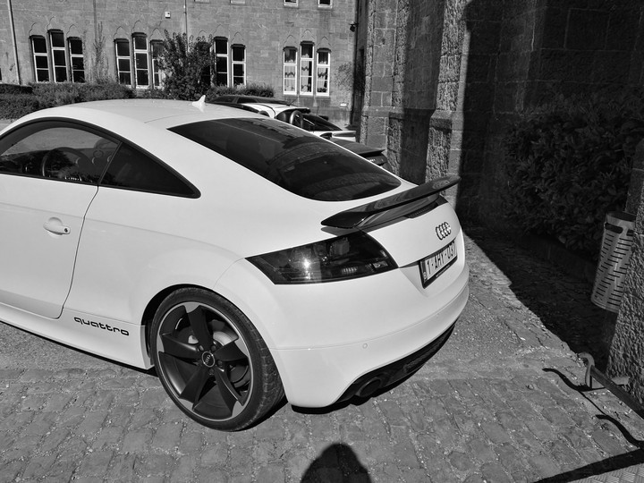 audi