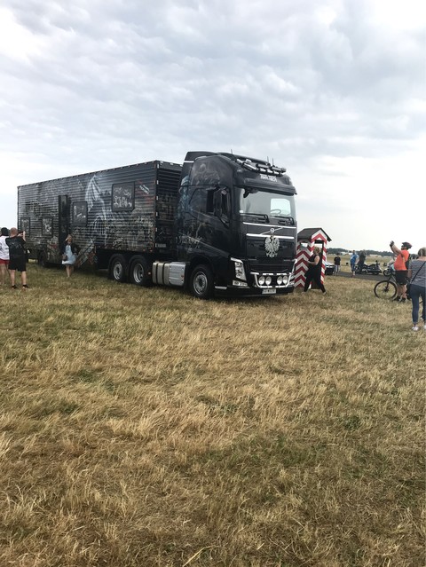 Truck