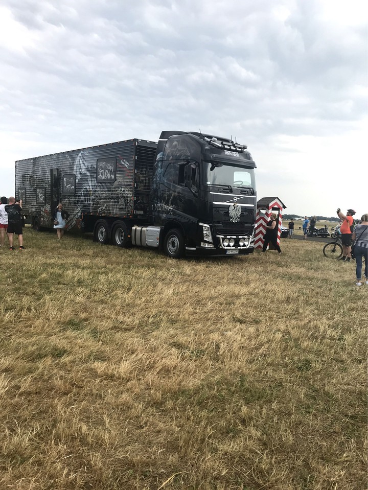 Truck