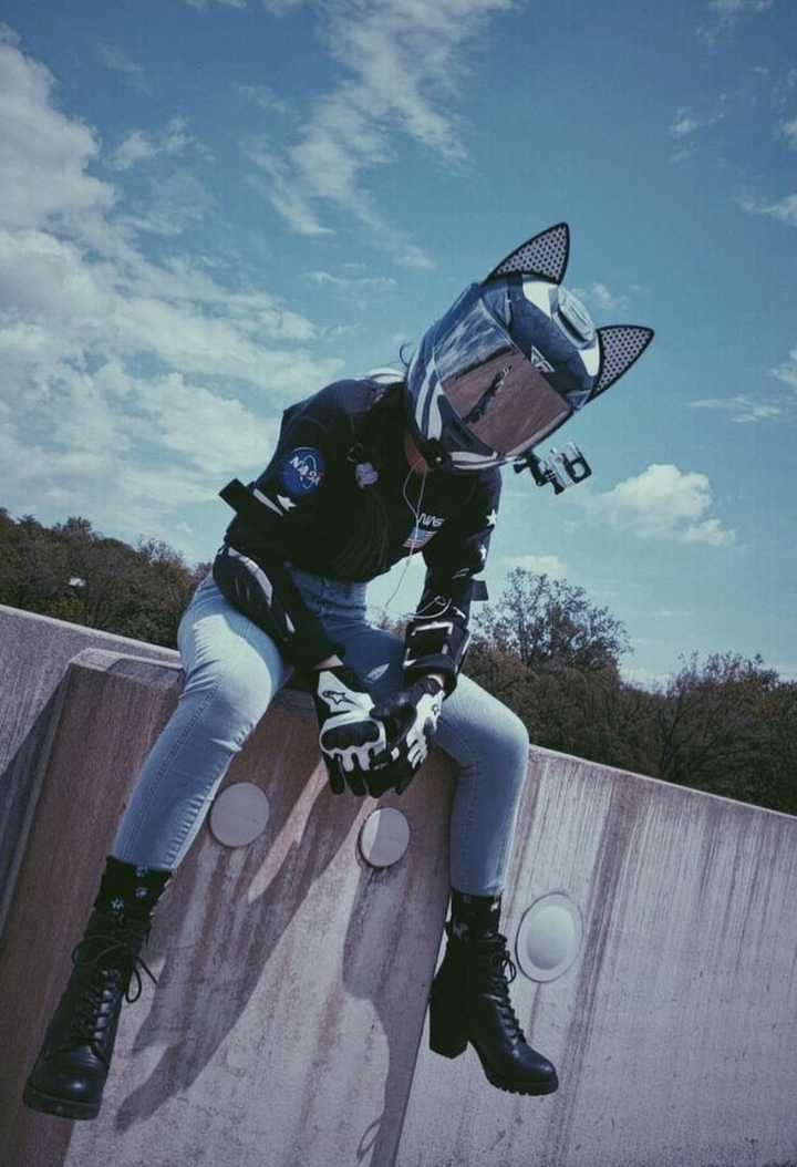 moto girl
