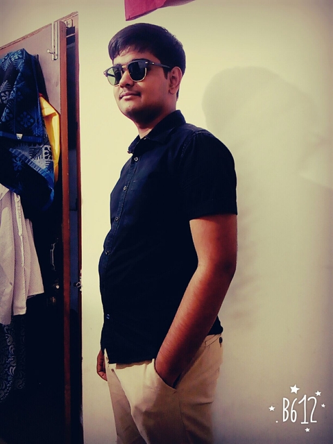 ταπετσαρίες gentleman, clothing