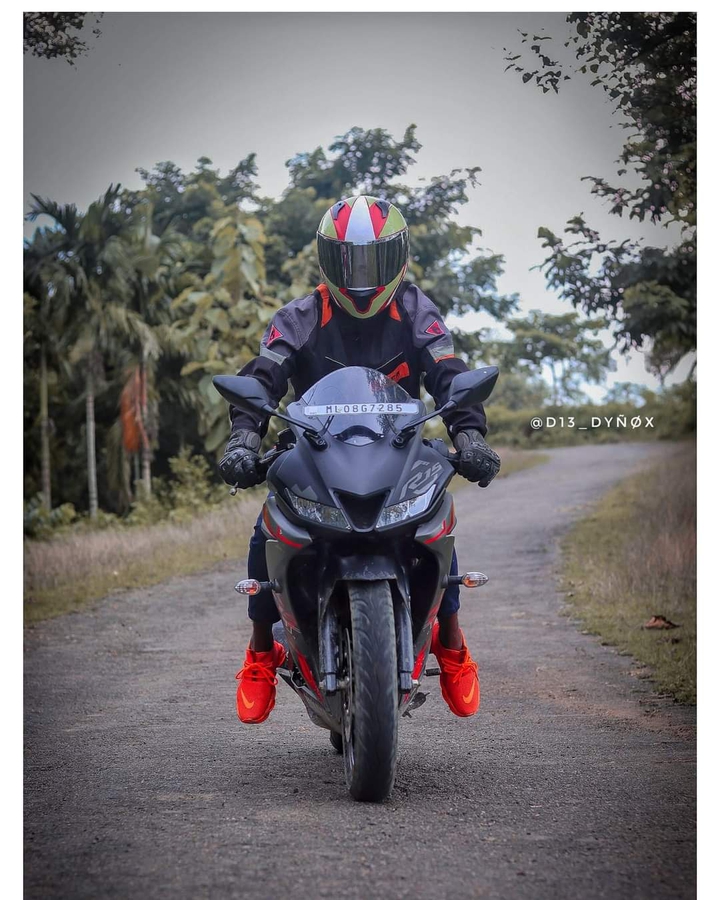 R15
